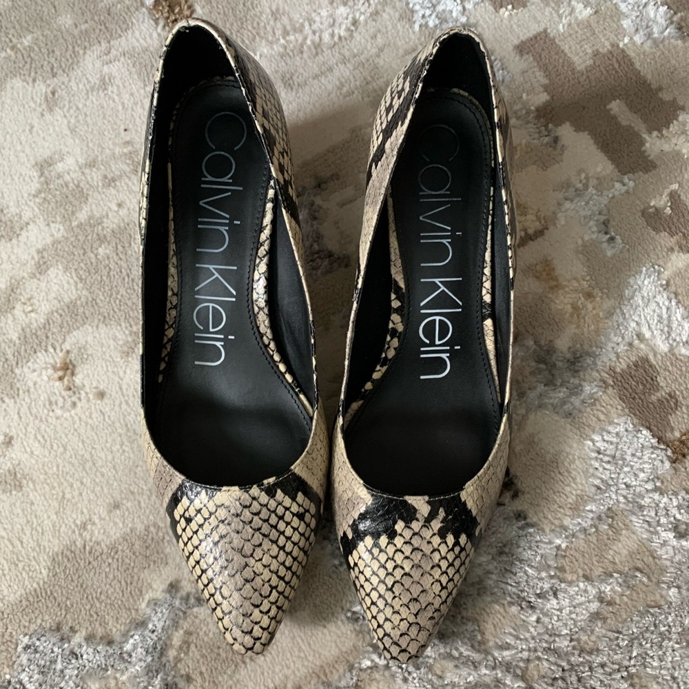 Calvin Klein Shoes - Picture 1 of 4